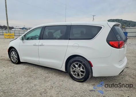 2020 Chrysler Pacifica Touring z USA, uszkodzony, nr VIN 2C4RC1FG2LR245384